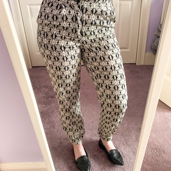 Lily White geometric patterned joggers - Picture 4 of 8